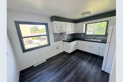 1005 N 38th St, Sheboygan, WI 53081 - Photo 4