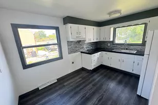 1005 N 38th St, Sheboygan, WI 53081 - Photo 4