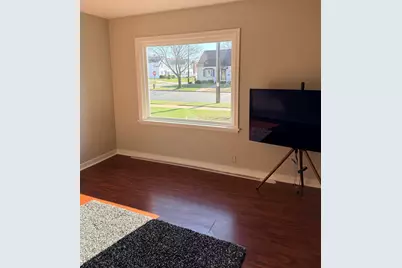 1608 S 16th St, Manitowoc, WI 54220 - Photo 6