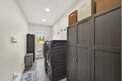 8825 N Spruce Rd, River Hills, WI 53217 - Photo 28