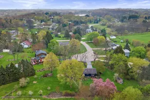 S74W24610 Windsor Ct, Vernon, WI 53189 - Photo 34