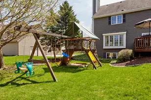 N49W16206 Graysland Dr, Menomonee Falls, WI 53051 - Photo 38