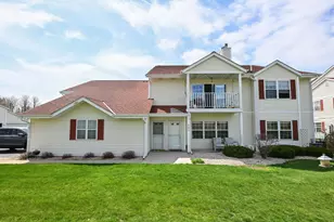 683 Wood River Ct, West Bend, WI 53095 - Photo 22