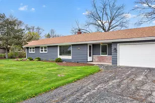 1704 W El Rancho Dr, Mequon, WI 53092 - Photo 26