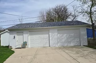1015 Wheeler St, Lake Geneva, WI 53147 - Photo 24