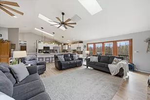2029 White Pine Ln, Sheboygan, WI 53083 - Photo 8