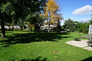 1017 Westport Dr, Port Washington, WI 53074 - Photo 2