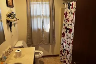 1017 Westport Dr, Port Washington, WI 53074 - Photo 12
