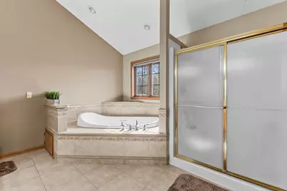6645  Fieldstone Ct, Racine, WI 53402 - Photo 20