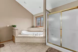 6645 Fieldstone Ct, Racine, WI 53402 - Photo 20