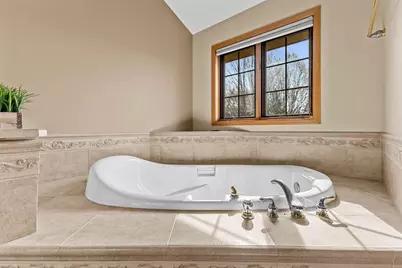 6645  Fieldstone Ct, Racine, WI 53402 - Photo 22