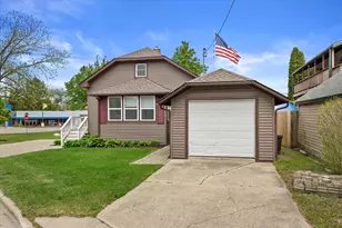 752 Wells St, Lake Geneva, WI 53147 - Photo 28