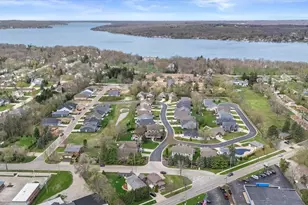 752 Wells St, Lake Geneva, WI 53147 - Photo 6