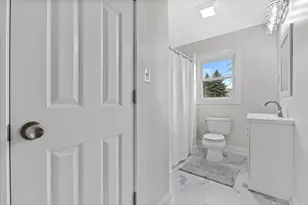 752 Wells St, Lake Geneva, WI 53147 - Photo 18
