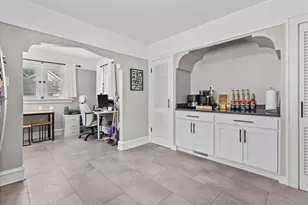 2179 S 83rd St, West Allis, WI 53219 - Photo 14