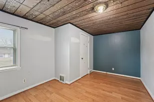 1001 W Bender Rd, Glendale, WI 53217 - Photo 14
