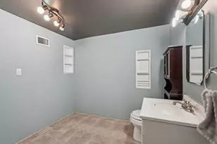 1001 W Bender Rd, Glendale, WI 53217 - Photo 16
