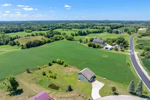W1298 Floral Park Ln, Osceola, WI 53010 - Photo 38