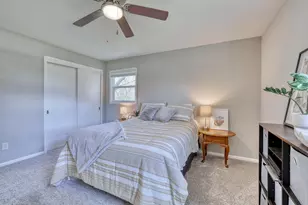 N8W27182 Jills Dr, Pewaukee, WI 53188 - Photo 26