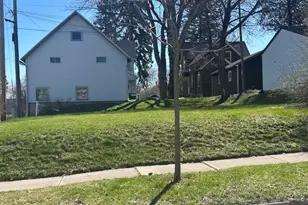 1416 Pennsylvania Ave, Sheboygan, WI 53081 - Photo 4