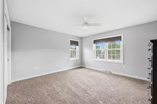 W223N3589 Ridgeside Ct, Pewaukee, WI 53072 - Photo 32