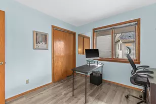 6746 S 35th St, Franklin, WI 53132 - Photo 28