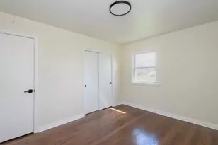 10535 W Bradley Rd, Milwaukee, WI 53224 - Photo 18