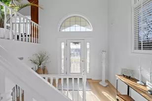 1066 Edinborough Ct, Geneva, WI 53147 - Photo 6
