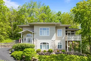 1066 Edinborough Ct, Geneva, WI 53147 - Photo 2