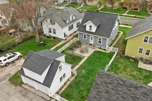 534 S 3rd Ave, West Bend, WI 53095 - Photo 2
