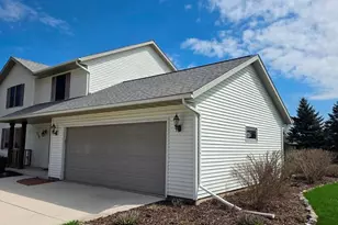 118 Columbine Ln, Sheboygan Falls, WI 53085 - Photo 2