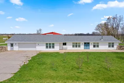 14612  Slager Rd, Franklin, WI 54230 - Photo 2