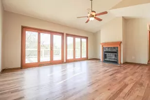 107 Mallard Ct, Sullivan, WI 53178 - Photo 2