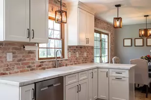 7119 W Freistadt Rd, Mequon, WI 53092 - Photo 16