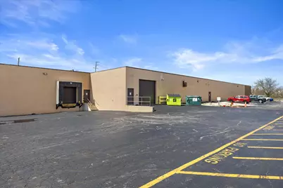 1021  6th St, Racine, WI 53403 - Photo 2