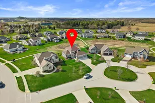 3105 Mendota Ct, Summit, WI 53066 - Photo 2