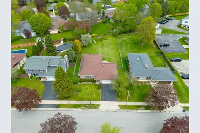 1523  David Ln, Waukesha, WI 53189 - Photo 48