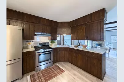 1523  David Ln, Waukesha, WI 53189 - Photo 8