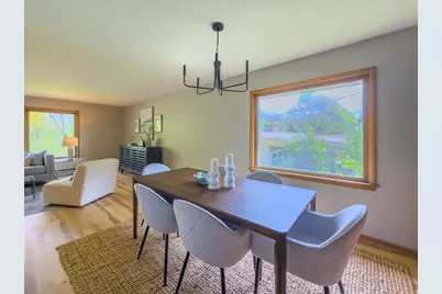 10731 W Keefe Ave, Wauwatosa, WI 53222 - Photo 14