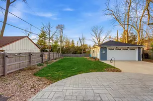 514 E Community Pl, Fox Point, WI 53217 - Photo 48