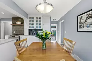 514 E Community Pl, Fox Point, WI 53217 - Photo 10