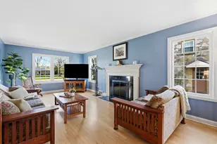 514 E Community Pl, Fox Point, WI 53217 - Photo 4