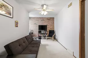 N17W5419 Garfield Ct, Cedarburg, WI 53012 - Photo 10