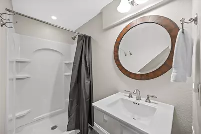 12355 W Whitaker Ave, Greenfield, WI 53228 - Photo 54