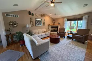 204 Wollet Dr, Fort Atkinson, WI 53538 - Photo 4