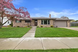 3318 14th Pl, Kenosha, WI 53144 - Photo 4