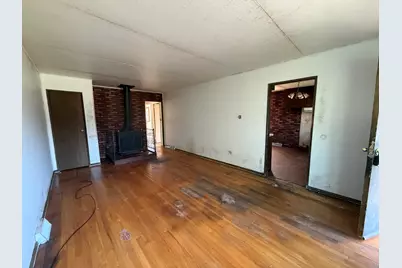 8208 W Keefe Ave, Milwaukee, WI 53222 - Photo 2