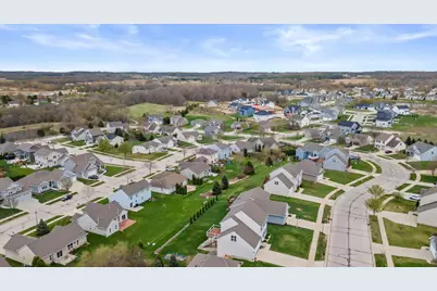 226  Reeds Dr, West Bend, WI 53095 - Photo 30