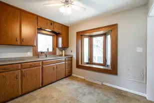 S14W22426 National Ave, Waukesha, WI 53186 - Photo 10