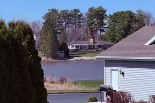 1531 Deer Brook Dr, Two Rivers, WI 54241 - Photo 6